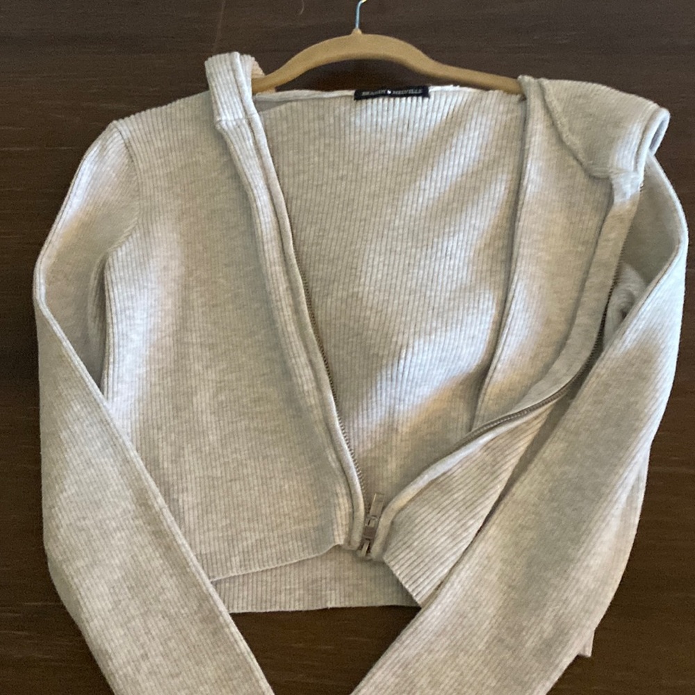 brandy melville cropped zip up